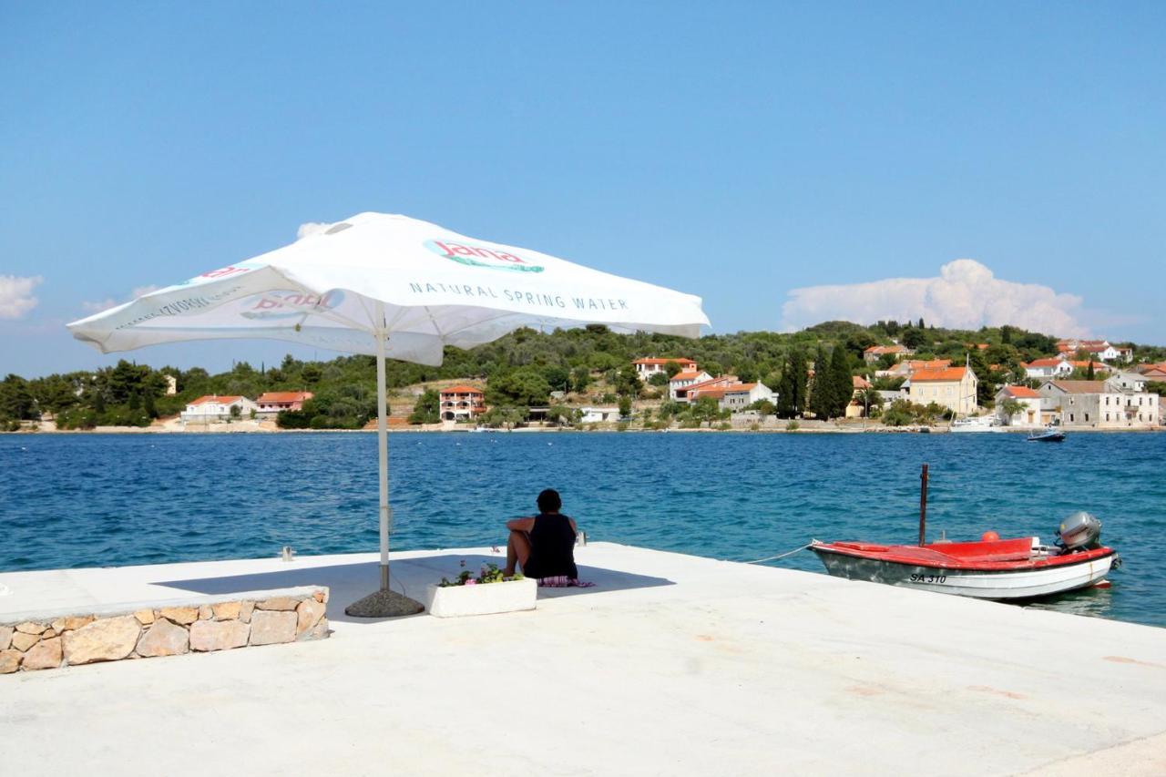 Apartments By The Sea Luka, Dugi Otok - 8182 Luka  Eksteriør bilde